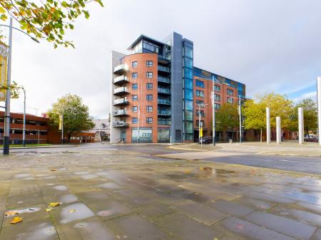 1 bedroom Studio flat to let in Excelsior Buildings, Princess Way, Princess Way, Swansea, SA1