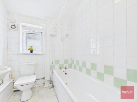 1 bedroom Studio flat to let in York House, Constitution Hill, Uplands, Swansea, SA1