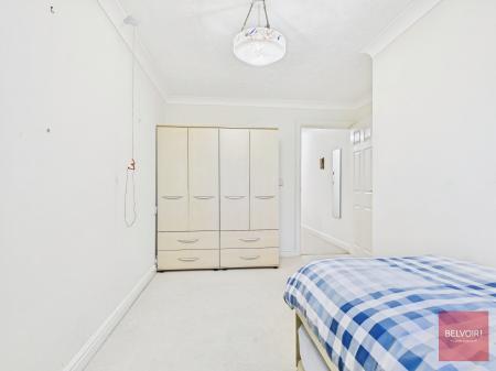 2 bedroom Flat for sale in Maxime Court, Sketty, Swansea, SA2