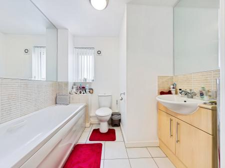 2 bedroom Flat for sale in Phoebe Road, Pentrechwyth, Swansea, SA1