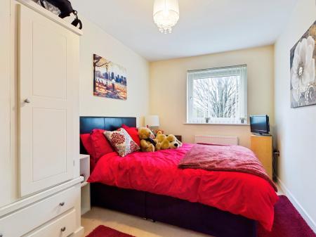 2 bedroom Flat for sale in Phoebe Road, Pentrechwyth, Swansea, SA1