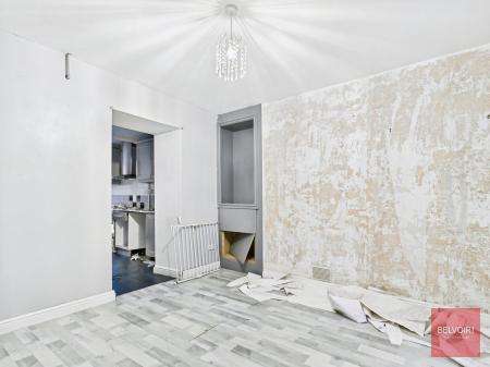 2 bedroom Terraced House for sale in Pentre Treharne Road, Swansea, SA1