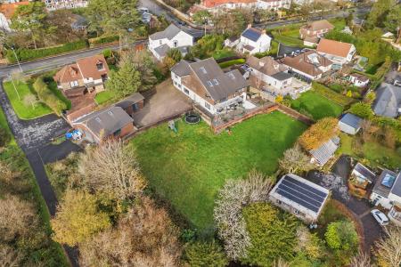 6 bedroom Detached house for sale in Whitestone Close, Mayals, Swansea, SA3