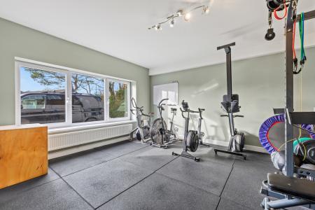 6 bedroom Detached house for sale in Whitestone Close, Mayals, Swansea, SA3