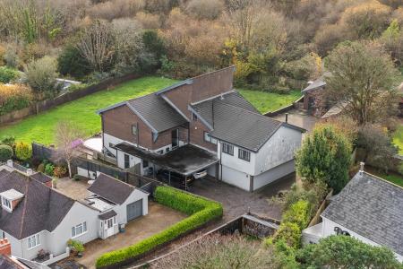 6 bedroom Detached house for sale in Whitestone Close, Mayals, Swansea, SA3