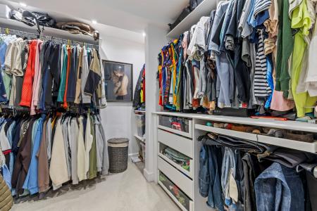 6 bedroom Detached house for sale in Whitestone Close, Mayals, Swansea, SA3