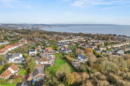 6 bedroom Detached house for sale in Whitestone Close, Mayals, Swansea, SA3