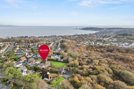 6 bedroom Detached house for sale in Whitestone Close, Mayals, Swansea, SA3
