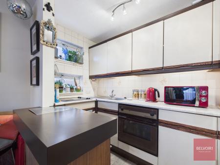 2 bedroom Flat for sale in Fairhaven Court, Langland, Swansea, SA3