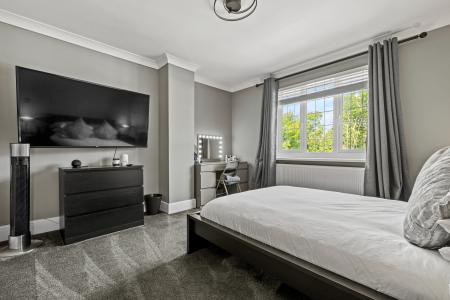 3 bedroom Semi-detached house for sale in Southward Lane, Swansea, SA3