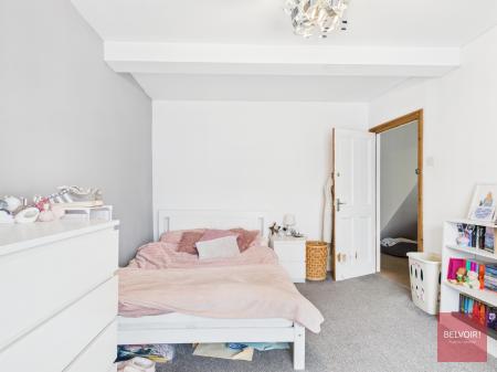 5 bedroom Semi-detached house for sale in Bryn Road, Loughor, Swansea, SA4