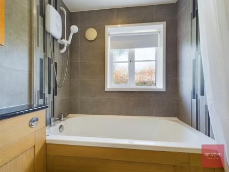 2 bedroom Terraced House to let in Charlotte Court, Townhill, Swansea, SA1