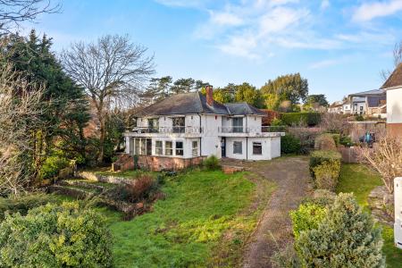 4 bedroom Detached house for sale in Langland Court Road, Langland, Swansea, SA3