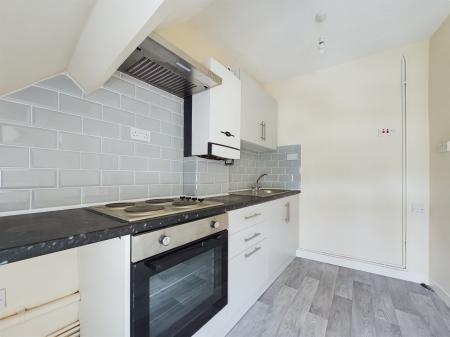 2 bedroom Maisonette to let in Pentre Treharne Hill, Landore, Swansea, SA1