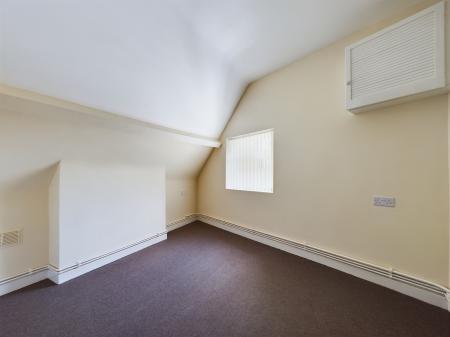 2 bedroom Maisonette to let in Pentre Treharne Hill, Landore, Swansea, SA1