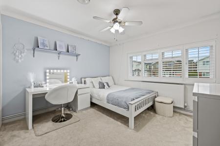 4 bedroom Detached house for sale in Woollacott Drive, Newton, Swansea, SA3