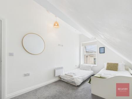 2 bedroom Flat to let in Mumbles Road, Mumbles, Swansea, SA3