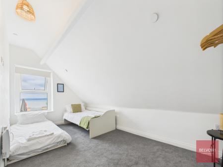 2 bedroom Flat to let in Mumbles Road, Mumbles, Swansea, SA3