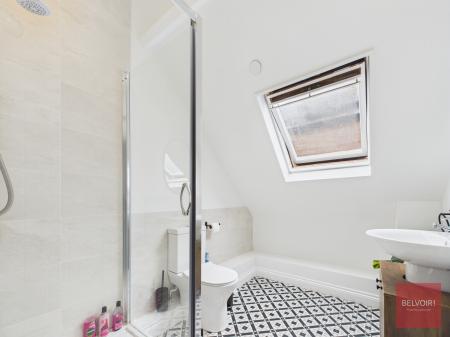 2 bedroom Flat to let in Mumbles Road, Mumbles, Swansea, SA3