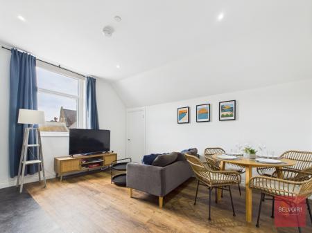 2 bedroom Flat to let in Mumbles Road, Mumbles, Swansea, SA3