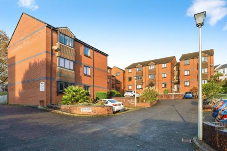 Sarlou Court, Uplands, Swansea, SA2