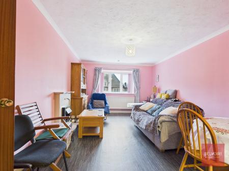 2 bedroom Flat for sale in Sarlou Court, Uplands, Swansea, SA2