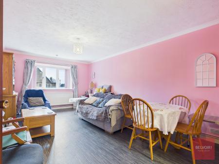 2 bedroom Flat for sale in Sarlou Court, Uplands, Swansea, SA2