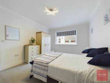 3 bedroom Bungalow to let in Short Street, Mount Pleasant, Swansea, SA1