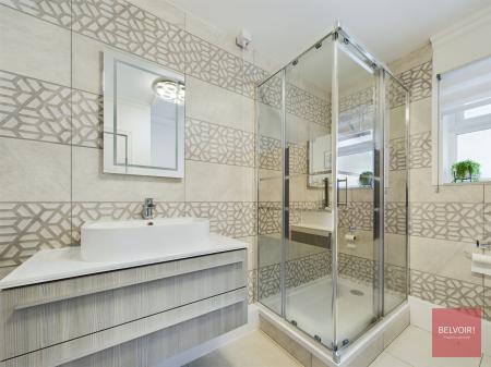 3 bedroom Bungalow to let in Short Street, Mount Pleasant, Swansea, SA1