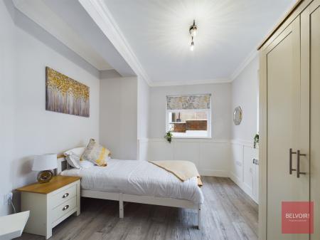 3 bedroom Bungalow to let in Short Street, Mount Pleasant, Swansea, SA1