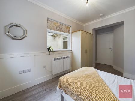 3 bedroom Bungalow to let in Short Street, Mount Pleasant, Swansea, SA1