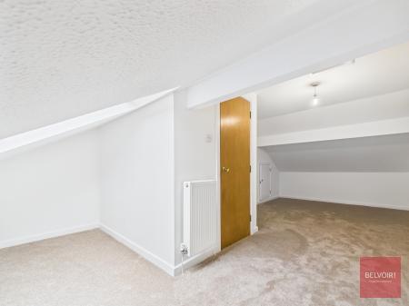 4 bedroom Town house to let in Waverley Drive, Mumbles, Swansea, SA3