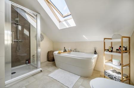 3 bedroom Detached house for sale in Ridley Way, Swansea, SA3