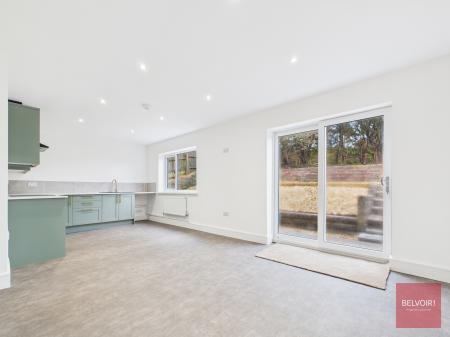 Heol Isaf, Cimla, Neath, SA11