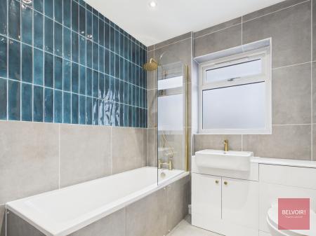 3 bedroom Bungalow to let in Heol Isaf, Cimla, Neath, SA11