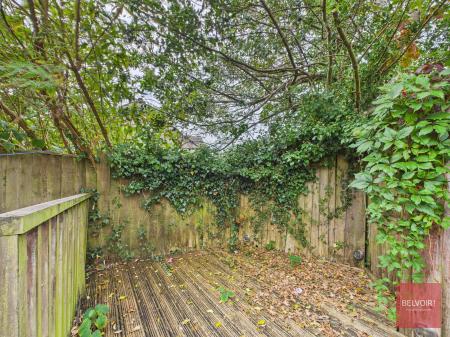 3 bedroom End of terrace house to let in Hosea Row, Landore, Swansea, SA1