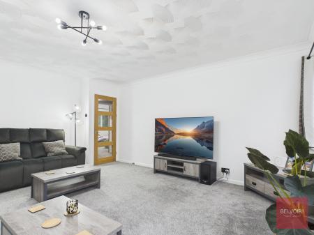 2 bedroom Flat for sale in Roman Court, Swansea, SA3