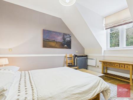 2 bedroom Flat for sale in Langland Bay Manor, Langland, Swansea, SA3