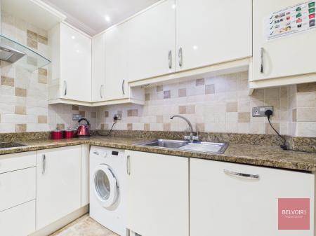 2 bedroom Flat for sale in Langland Bay Manor, Langland, Swansea, SA3