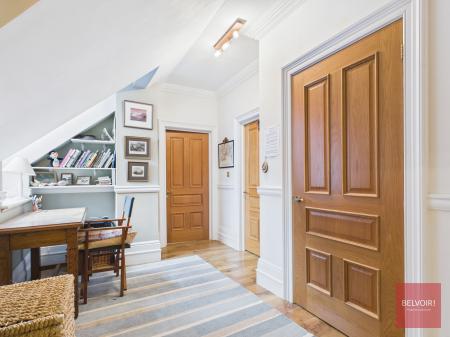 2 bedroom Flat for sale in Langland Bay Manor, Langland, Swansea, SA3