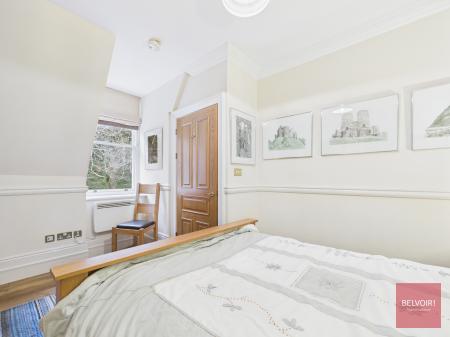 2 bedroom Flat for sale in Langland Bay Manor, Langland, Swansea, SA3