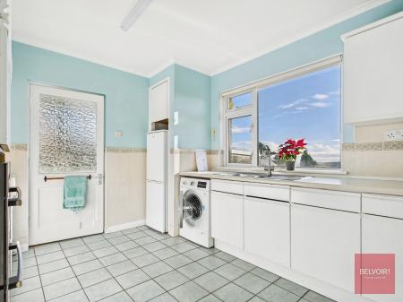 3 bedroom Detached house for sale in Bron Y Bryn, Killay, Swansea, SA2