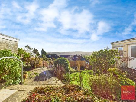 3 bedroom Detached house for sale in Bron Y Bryn, Killay, Swansea, SA2