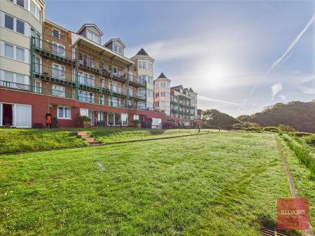 3 bedroom Flat to let in Caswell Bay Court, Caswell Road, Caswell, Swansea, SA3