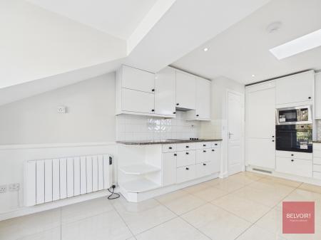 3 bedroom Flat to let in Caswell Bay Court, Caswell Road, Caswell, Swansea, SA3