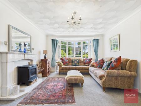 5 bedroom Detached house for sale in Eastlands Park, Bishopston, Swansea, SA3