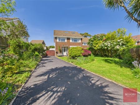 5 bedroom Detached house for sale in Eastlands Park, Bishopston, Swansea, SA3