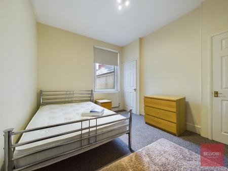 2 bedroom Maisonette to let in Dilwyn Road, Sketty, Swansea, SA2