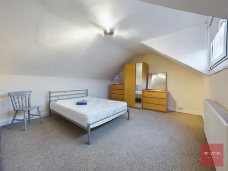 2 bedroom Maisonette to let in Dilwyn Road, Sketty, Swansea, SA2