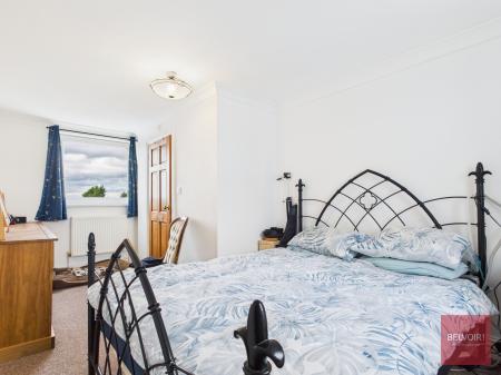 4 bedroom Semi-detached house for sale in Gowerton Road, Three Crosses, Swansea, SA4